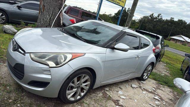 2016 Hyundai Veloster FWD photo