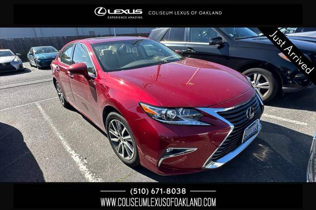 2018 Lexus ES ES 300h FWD photo