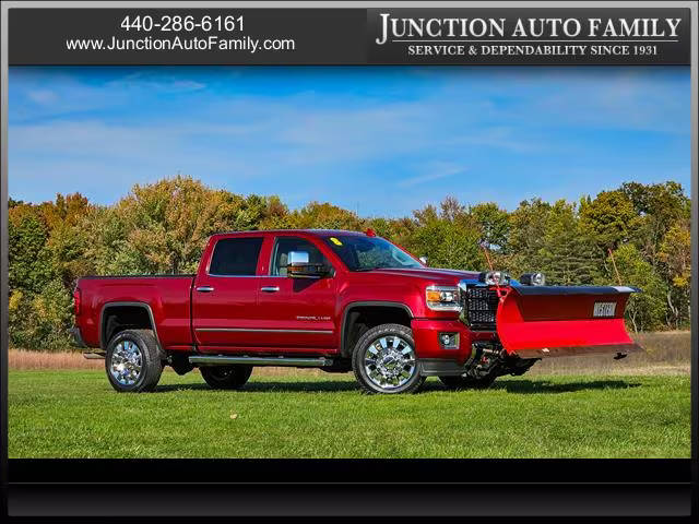 2018 GMC Sierra 2500HD Denali 4WD photo