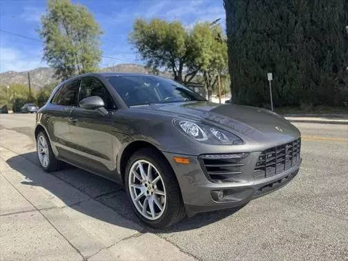 2018 Porsche Macan S AWD photo