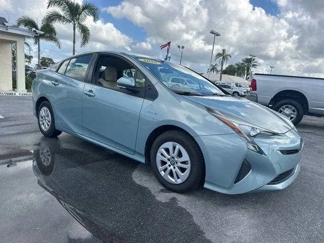 2018 Toyota Prius One FWD photo