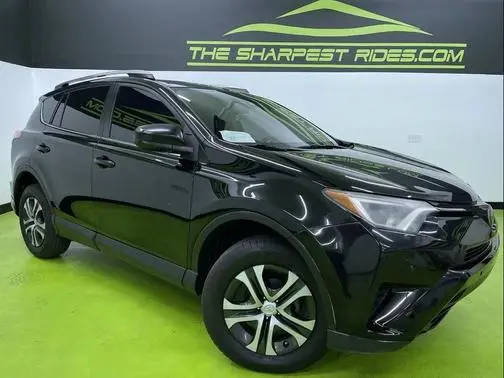 2018 Toyota RAV4 LE AWD photo