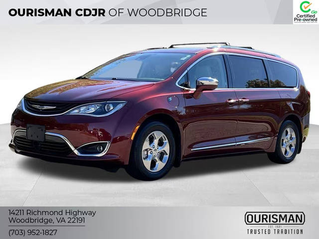 2018 Chrysler Pacifica Minivan Hybrid Limited FWD photo