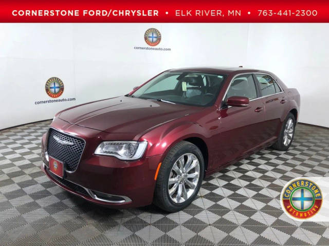 2017 Chrysler 300 Limited AWD photo