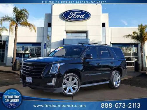 2018 Cadillac Escalade Luxury 4WD photo