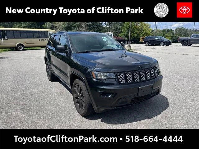 2018 Jeep Grand Cherokee Altitude 4WD photo