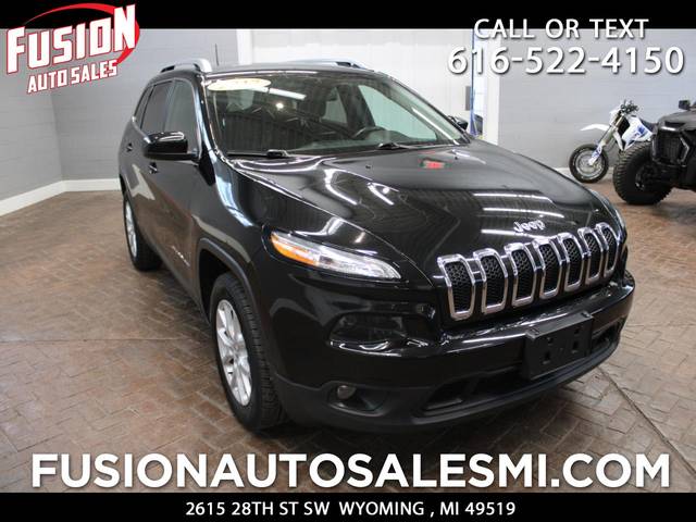 2017 Jeep Cherokee Latitude FWD photo
