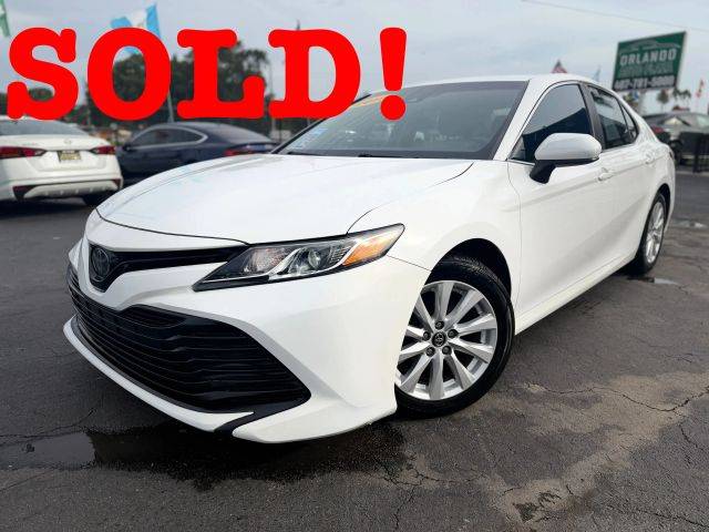 2018 Toyota Camry LE FWD photo