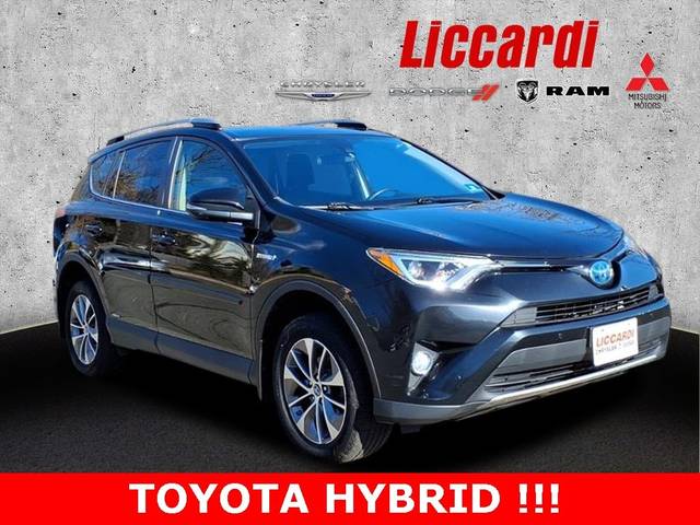 2018 Toyota RAV4 Hybrid XLE AWD photo