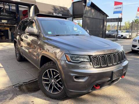 2018 Jeep Grand Cherokee Trailhawk 4WD photo