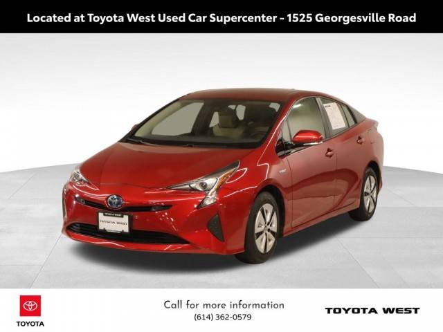 2018 Toyota Prius Three FWD photo