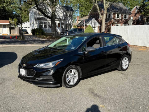 2017 Chevrolet Cruze LT FWD photo