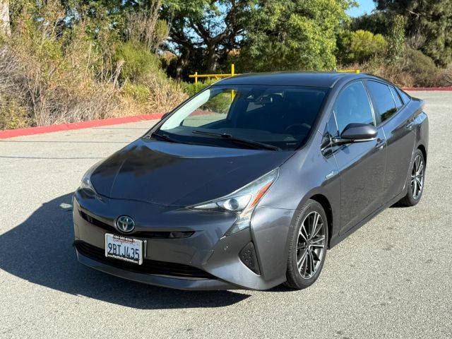 2018 Toyota Prius Two FWD photo