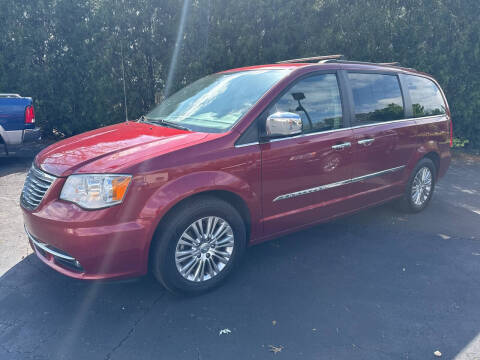 2016 Chrysler Town and Country Touring-L FWD photo