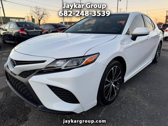 2018 Toyota Camry SE FWD photo