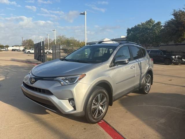 2018 Toyota RAV4 XLE FWD photo