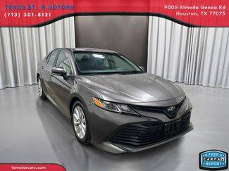 2018 Toyota Camry LE FWD photo