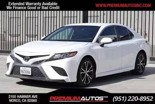 2018 Toyota Camry SE FWD photo