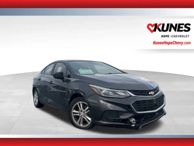 2017 Chevrolet Cruze LT FWD photo