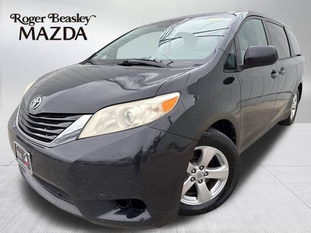 2016 Toyota Sienna LE FWD photo