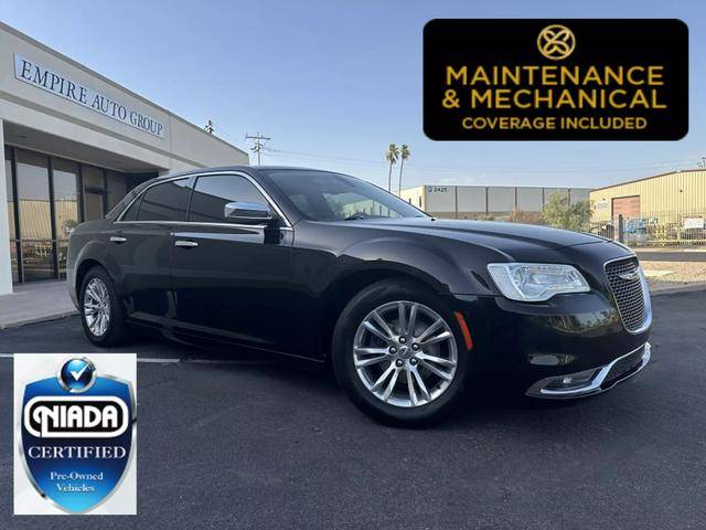 2017 Chrysler 300 300C RWD photo