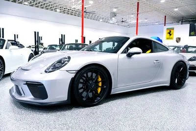 2018 Porsche 911 GT3 GT3 RWD photo