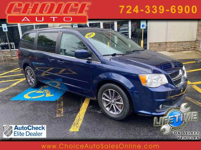 2017 Dodge Grand Caravan SXT FWD photo
