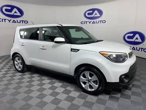 2018 Kia Soul Base FWD photo