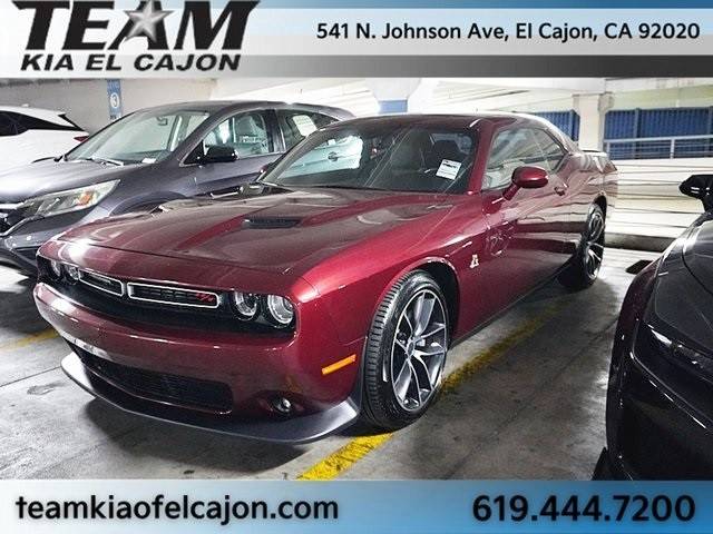 2017 Dodge Challenger R/T Scat Pack RWD photo