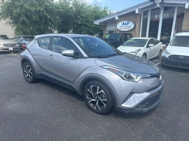 2018 Toyota C-HR XLE FWD photo