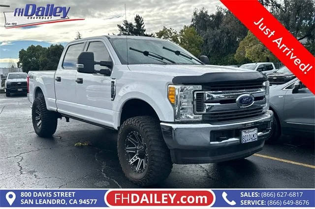 2017 Ford F-250 Super Duty XLT 4WD photo