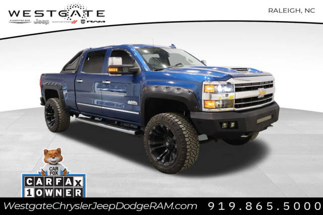 2018 Chevrolet Silverado 2500HD High Country 4WD photo
