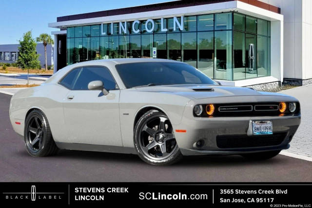 2018 Dodge Challenger R/T RWD photo