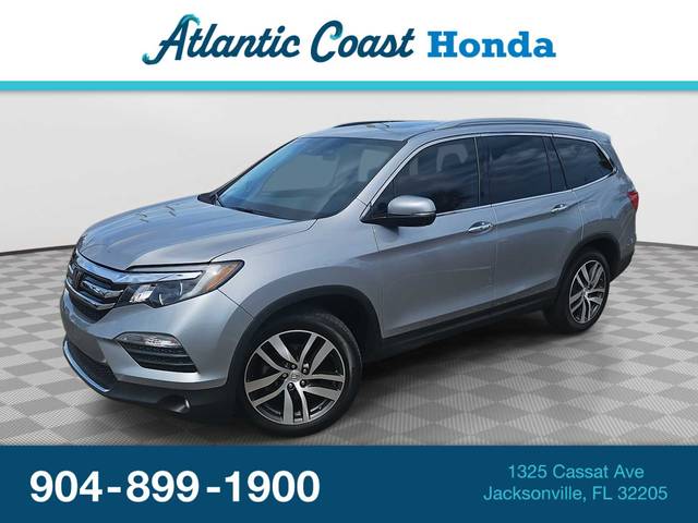 2018 Honda Pilot Touring FWD photo