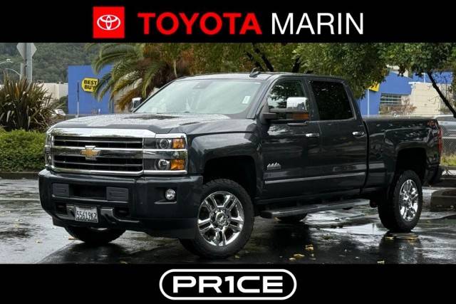 2018 Chevrolet Silverado 2500HD High Country 4WD photo