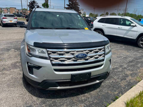 2018 Ford Explorer XLT 4WD photo