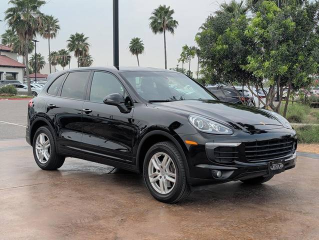 2018 Porsche Cayenne  AWD photo