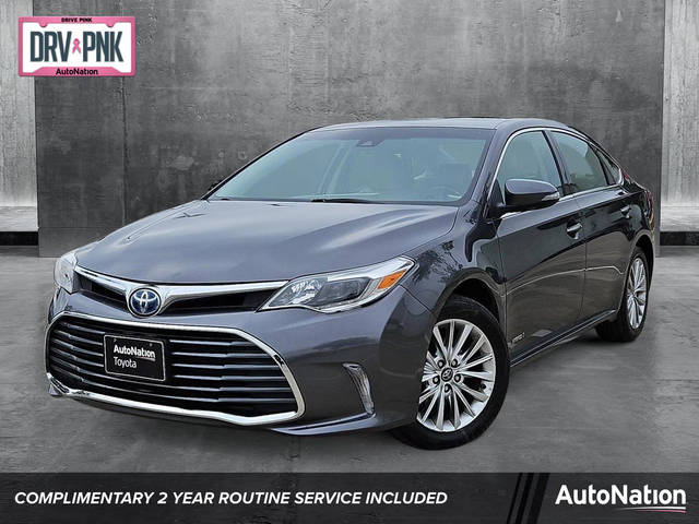 2018 Toyota Avalon Hybrid Limited FWD photo