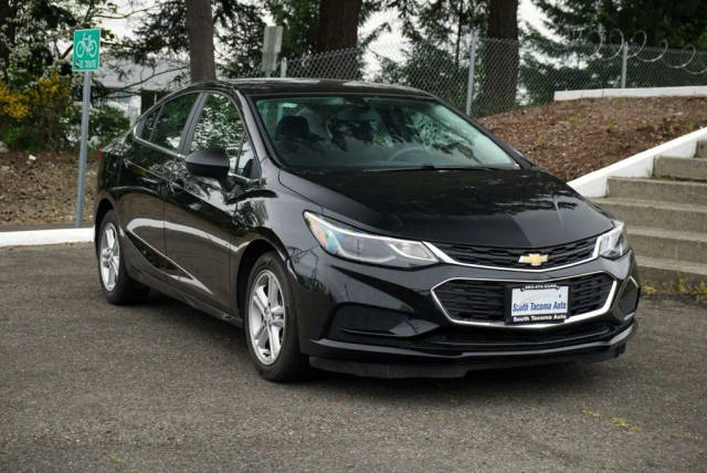 2018 Chevrolet Cruze LT FWD photo