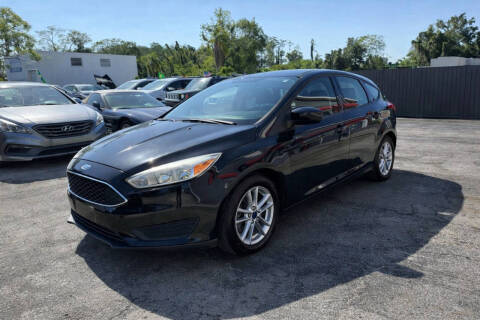 2018 Ford Focus SE FWD photo