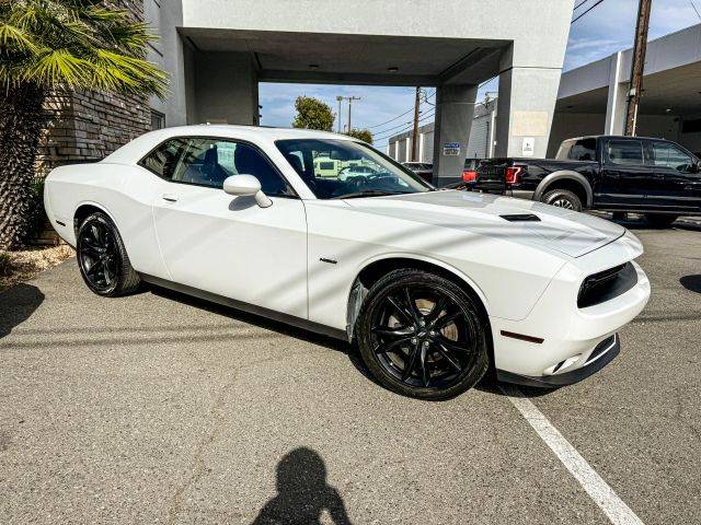 2018 Dodge Challenger R/T Plus RWD photo