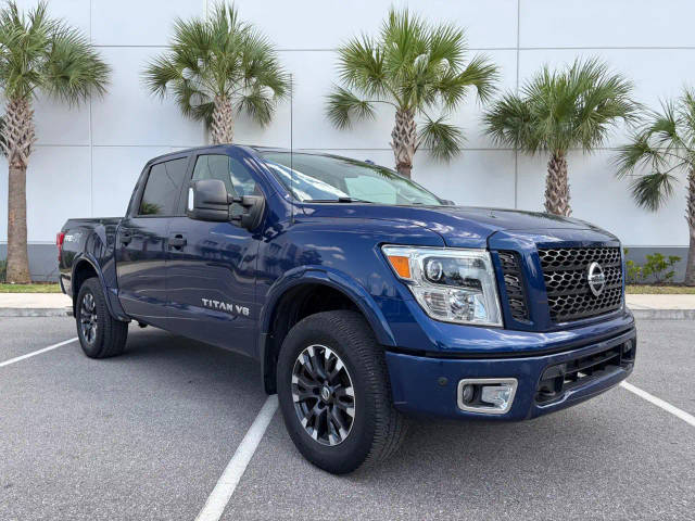 2018 Nissan Titan PRO-4X 4WD photo