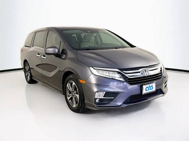 2018 Honda Odyssey Touring FWD photo
