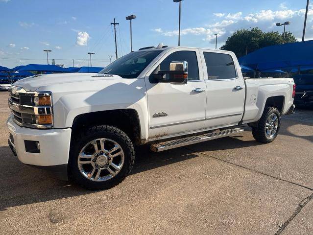 2018 Chevrolet Silverado 2500HD High Country 4WD photo
