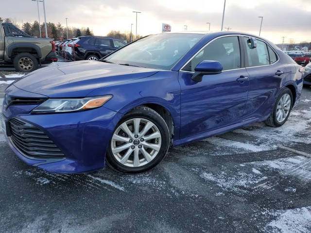 2018 Toyota Camry LE FWD photo