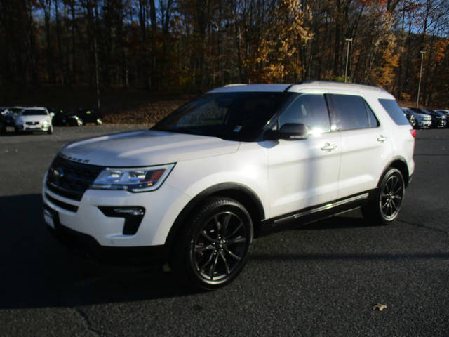 2018 Ford Explorer XLT 4WD photo