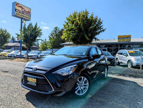 2018 Toyota Yaris FWD photo