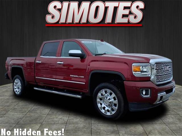 2018 GMC Sierra 2500HD Denali 4WD photo