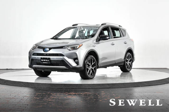 2018 Toyota RAV4 Hybrid SE AWD photo