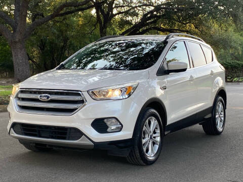 2018 Ford Escape SEL 4WD photo